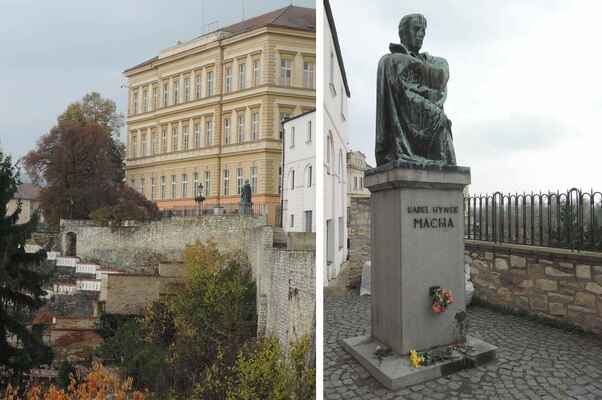Své místo tu má i socha K. H. Máchy, který právě v Litoměřicích zemřel.